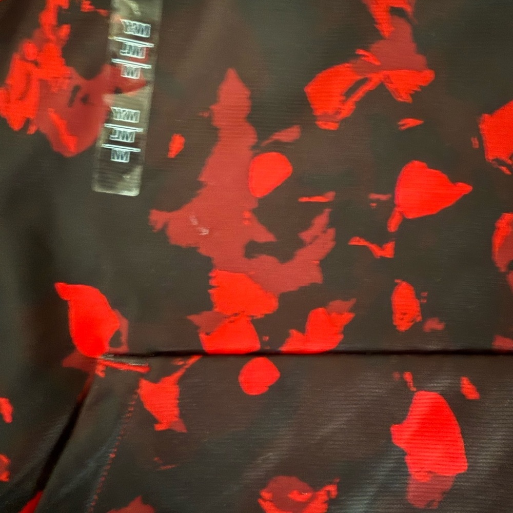 Under Armour Kids Red and Black Camo Hoodie Medium - Picture 5 of 5